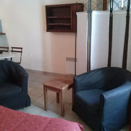 Le Massanous Apartmán *